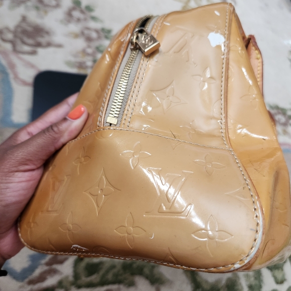 Authentic Louis Vuitton Tompkins Square Vernis Handbag BA0051 - Picture 5 of 11